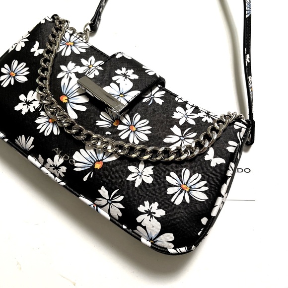 NWT Original ALDO Floral Shoulder Bag Baguette Black White Chain Daisy Daisies - Picture 1 of 7